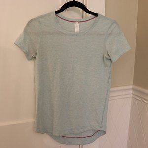 Ivivva short sleeve shirt